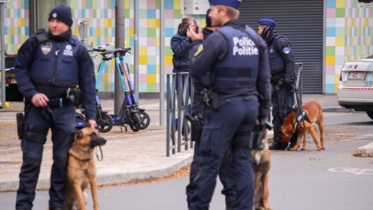 Autorul atacurilor de la Bruxelles, ucis de poliţie
