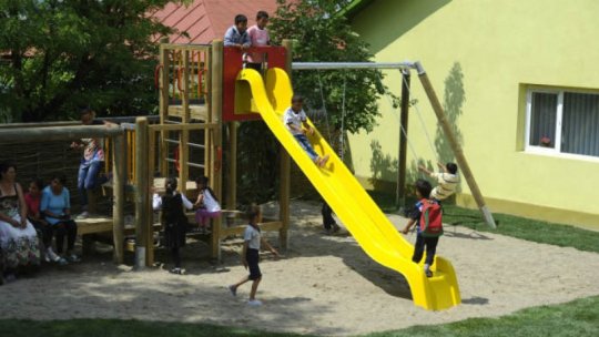 Zeci de locuri de joacă din Sectorul 1, închise de ANPC