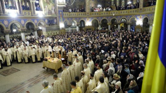Mitropolitul Ardealului: Să nu uităm bucuriile pe care Dumnezeu ni le trimite din cer