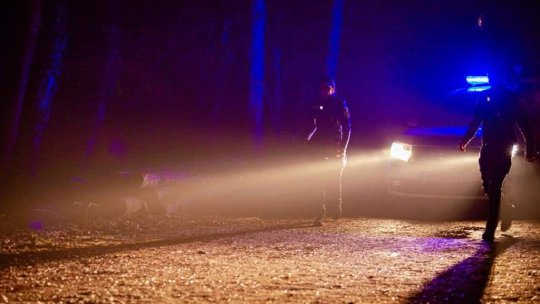 VRANCEA: Coliziune între o autoutilitară şi două TIR-uri, la Slobozia Bradului