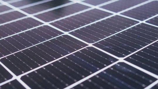 SLATINA: Fonduri publice pentru montarea de panouri fotovoltaice în toate unitățile de învăţământ