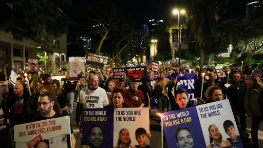 Proteste la Tel Aviv după ce armata israeliană a ucis 3 ostatici din Gaza | VIDEO
