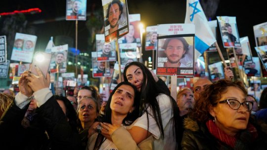 Mii de protestatari, pe străzile din Tel Aviv pentru a cere eliberarea ostaticilor din Gaza
