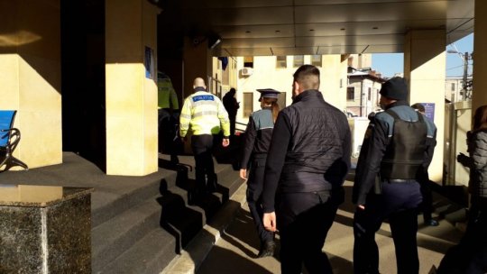 Poliția Capitalei a reperat trei bărbați urmăriți național