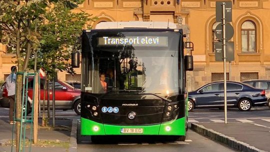 BRAȘOV: Transportul elevilor navetiști este posibil să nu mai fie gratuit de la 1 februarie