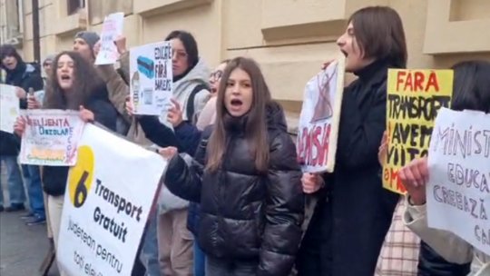 Protest al asociațiilor de elevi, în fața Ministerului Educației | VIDEO