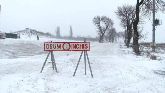 Drumuri închise sau cu restricții de tonaj din cauza vremii
