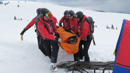 15 persoane au fost salvate, în ultimele 24 de ore, de pe munte