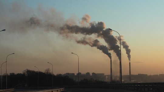 România, locul 87 la nivel global în privința emisiilor de carbon, în anul 2023