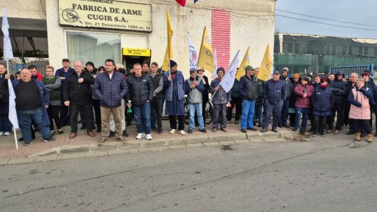 ALBA: Protest la Fabrica de Arme Cugir. Angajații, nemulțumiți de salarii și de lipsa comenzilor
