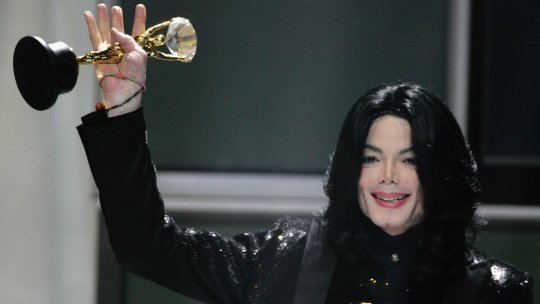 Casete cu melodii nelansate ale lui Michael Jackson, descoperite într-un depozit