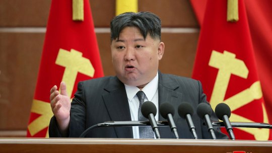 Kim Jong Un i-a trimis lui Vladimir Putin o scrisoare de Anul Nou în care i-a promis continuarea consolidării cooperării militare