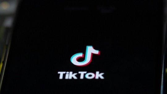 ARAD: Trei copii au ajuns la spital cu fracturi din cauza unei provocări de pe TikTok