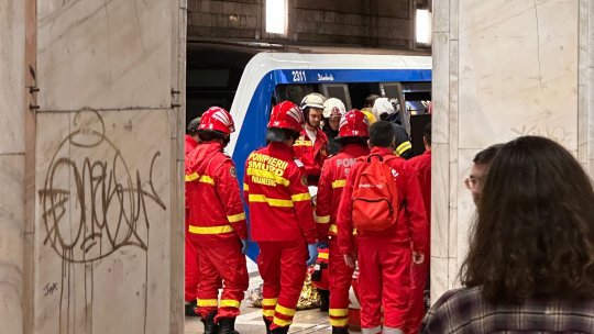 BUCUREȘTI: Un bărbat s-a aruncat în fața unui tren de metrou