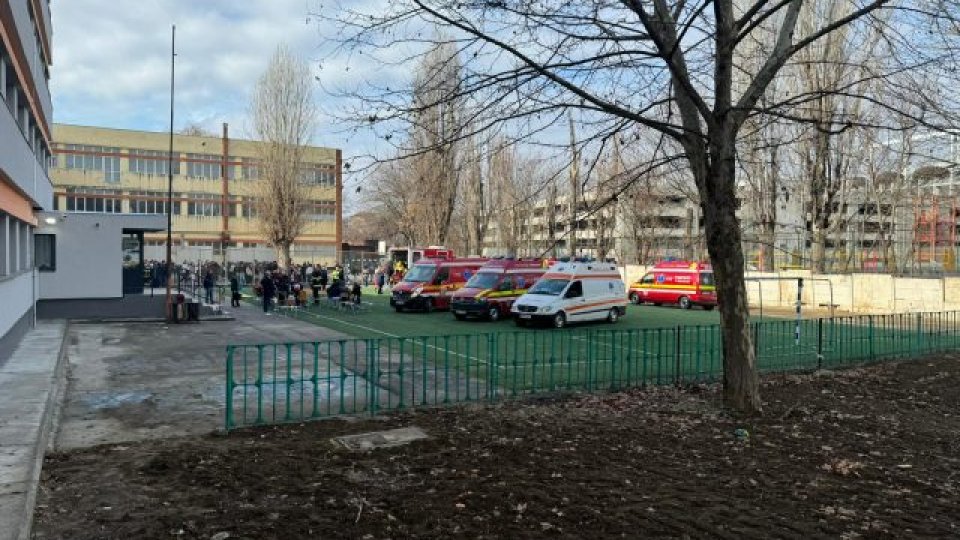 BUCUREȘTI: Alertă după ce un elev a pulverizat spray iritant în incinta Colegiului "Dimitrie Leonida"