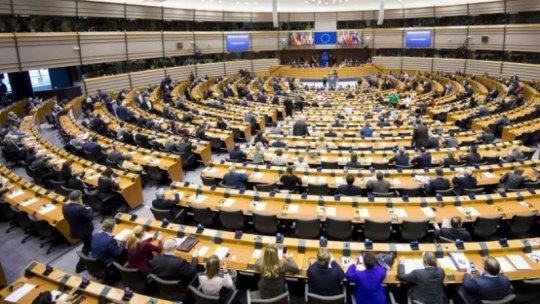 Noile norme UE pentru protejarea jurnaliştilor şi activiştilor, votate de Parlamentul European