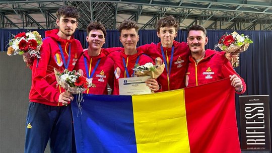 Sabrerii juniori rămân campioni europeni | VIDEO