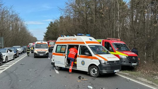 IALOMIȚA: Un mort și 5 răniți în urma unui accident cu 4 mașini pe DN2