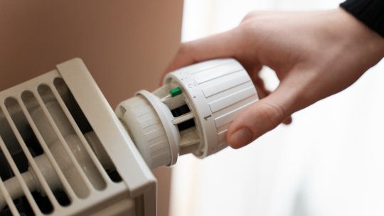Președintele Federației Asociațiilor de Proprietari din România, la RRA: Centralele de apartament, ultima verigă a directivei Parlamentului European