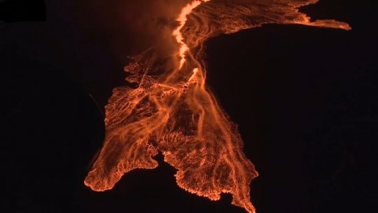 ISLANDA: Nouă erupție vulcanică în peninsula Reykjanes