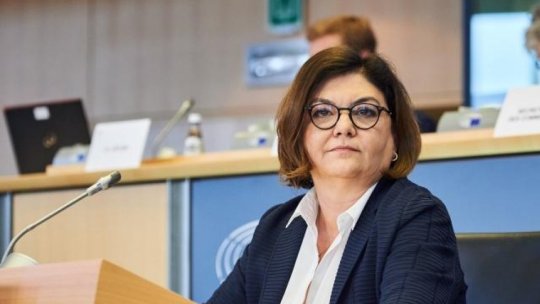 Situația din punctele de trecere a frontierei cu Ucraina este una problematică, spune comisarul Adina Vălean
