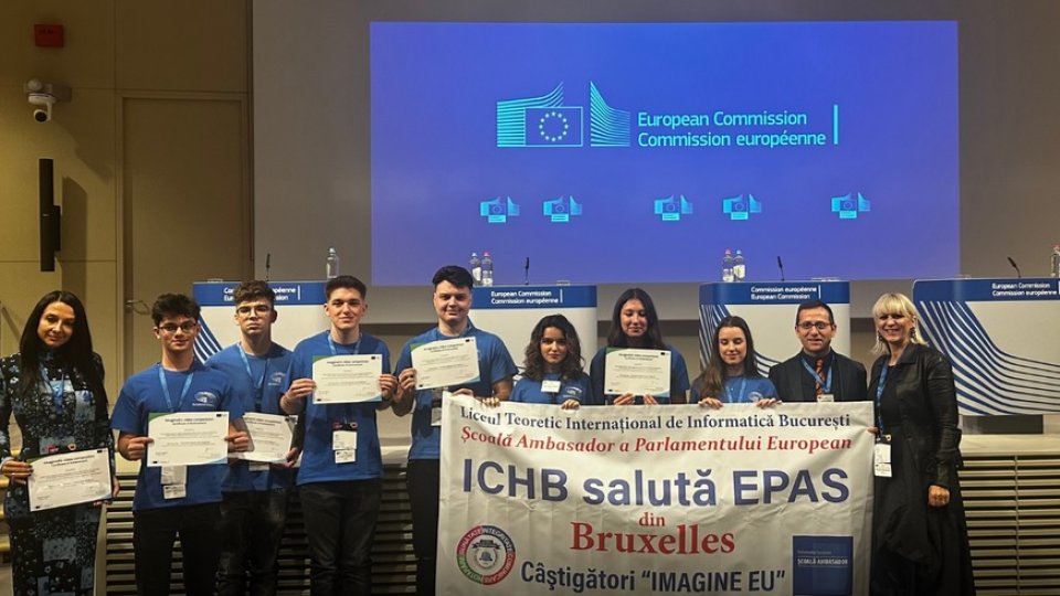 Echipă de elevi din Bucureşti, premiată la Bruxelles