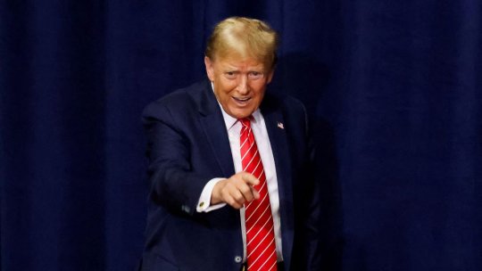 SUA: Donald Trump îi îndeamnă pe americani să cumpere biblii speciale, în timp ce se confruntă cu o datorie uriașă