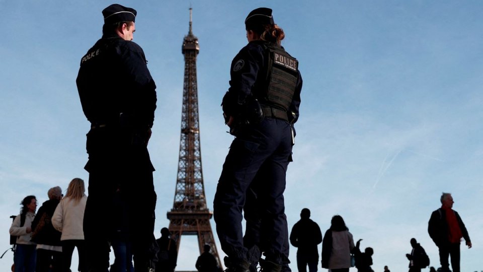 Franța: Autoritățile înființează o forță mobilă de securitate pentru școlile care „întâmpină dificultăți”