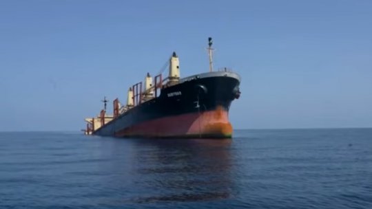 Lovit de rebelii houthi, vasul cargo Rubymar s-a scufundat în Marea Roşie | VIDEO