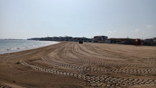 CONSTANȚA: Pregătirea plajelor de pe litoral, pe final
