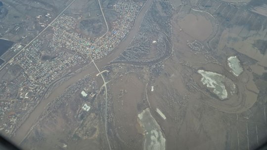 100.000 de persoane evacuate în Kazahstan și Rusia, după cele mai grave inundații din ultimele decenii