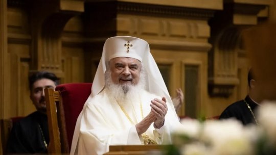Patriarhul Daniel: Ne rugăm ca pacea dreaptă şi durabilă să fie restabilită