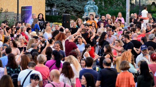 București - Străzi deschise: Reprezentaţii live, pe Calea Victoriei şi în Drumul Taberei