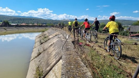 Clujenii, invitați la o tură cu bicicleta pe malurile Someșului Mic