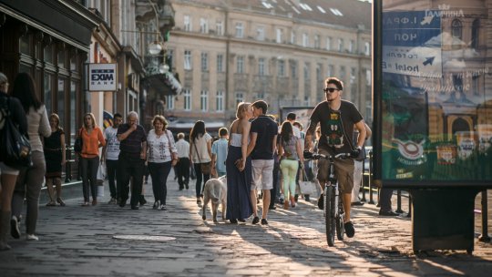 INS: Populația României este tot mai îmbătrânită