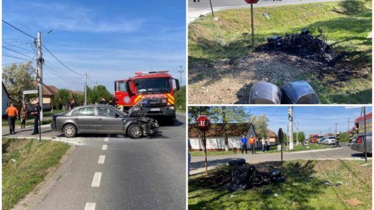 ARAD: O motocicletă a luat foc după ce s-a lovit de o mașină pe DN7 