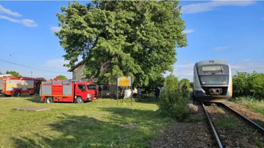TIMIȘ: Un tren care staționa în gara Hodoni a izbucnit în flăcări