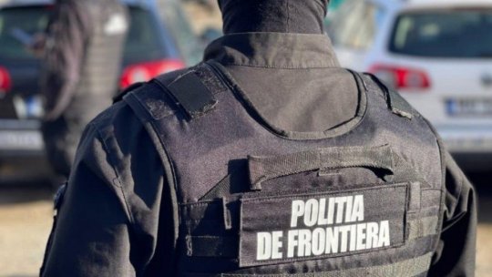 ARAD: 23 de cetățeni străini, prinşi încercând să treacă ilegal frontiera