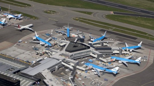 Deces la aeroportul din Amsterdam: O persoană, ucisă de un motor de avion