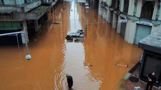 BRAZILIA: Zeci de victime în urma inundațiilor din statul Rio Grande do Sul
