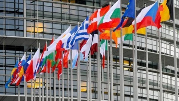 Negocieri la Bruxelles pentru numirea unui comisar european din partea României