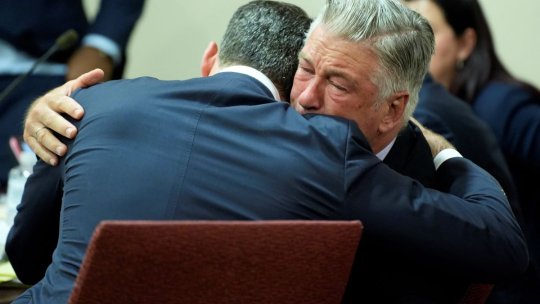 Actorul Alec Baldwin scapă de procesul pentru omor involuntar