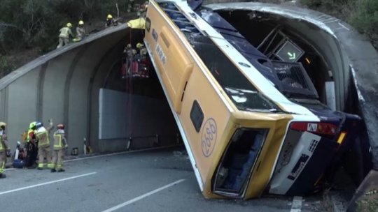 SPANIA: Zeci de răniți după un accident de autobuz | VIDEO
