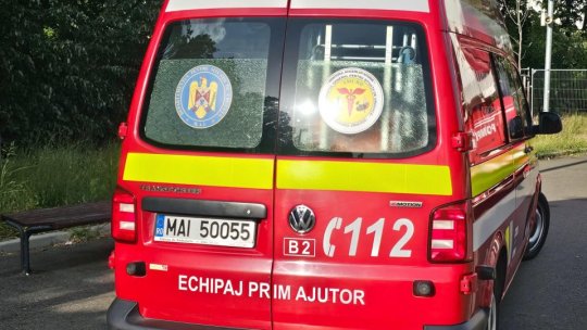 BUCUREȘTI: Un bărbat, înjunghiat în faţa unui magazin din Sectorul 6
