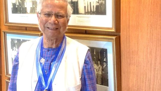 BANGLADESH: Laureatul Premiului Nobel Muhammad Yunus va conduce guvernul interimar