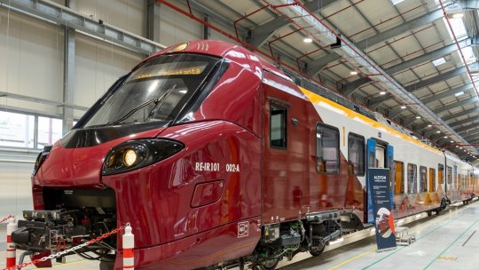 Primul tren interregional electric, lovit cu pietre. Președintele ARF: „Astfel de pagube se vor transfera direct în ceea ce cheltuim cu toţii”