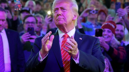 În faţa a mii de susţinători, Donald Trump promite o nouă eră de prosperitate americană