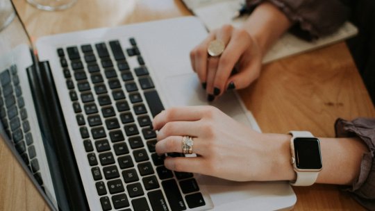 România, codașă în Uniunea Europeană la folosirea internetului pentru educație. Țările aflate pe podium