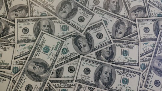 Bloomberg: Pierderi de 108 miliarde de dolari din averile celor mai bogați 500 de oameni din lume