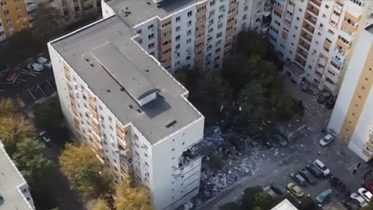 Explozie în Rahova: Mașinile din preajma blocului afectat, relocate
